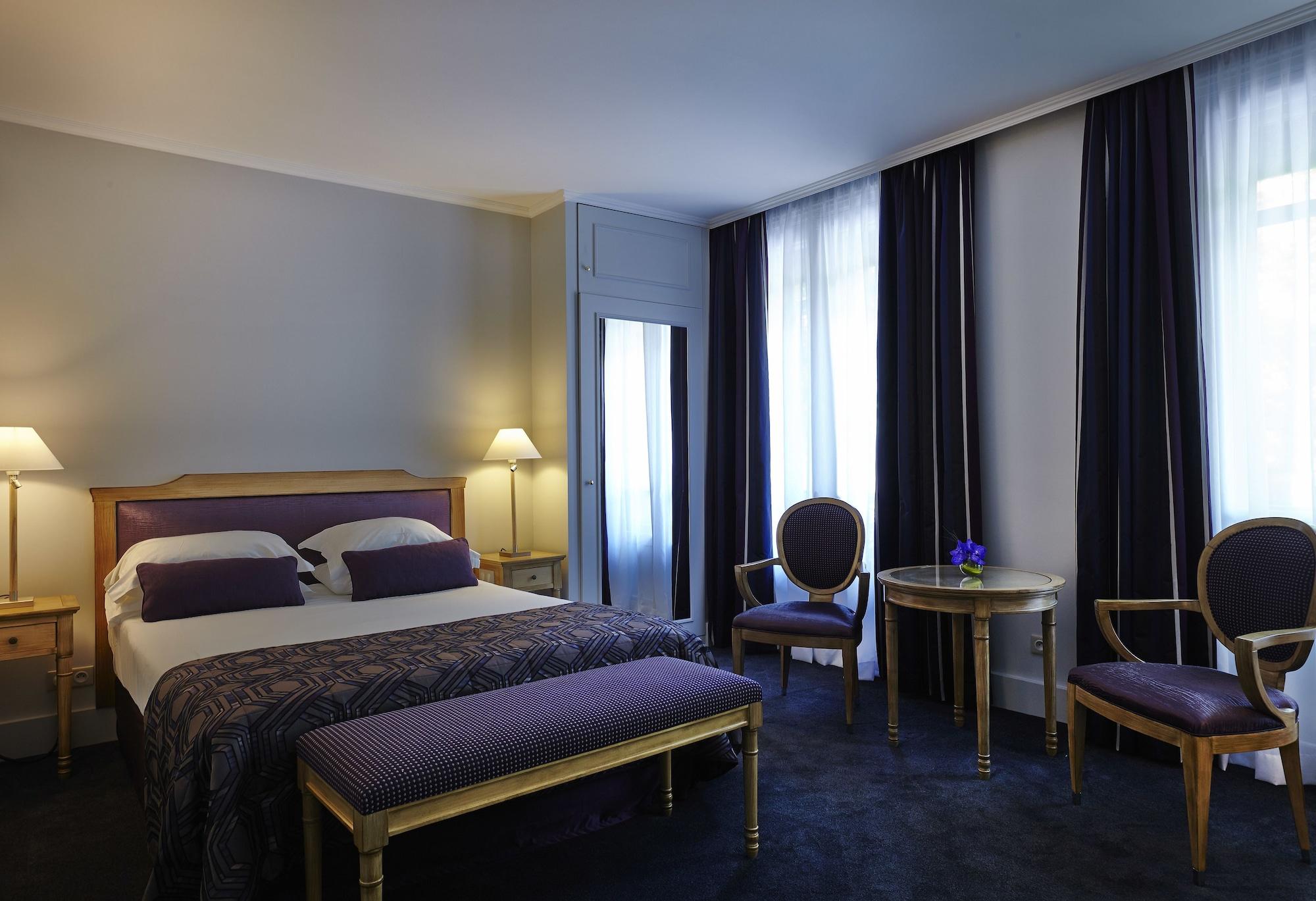 ROYAL HOTEL PARIS CHAMPS ELYSEES ПАРИЖ 4* (Франция) - от 11235 RUB | NOCHI