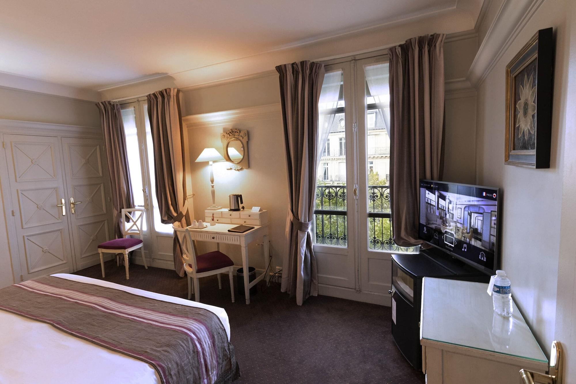 ROYAL HOTEL PARIS CHAMPS ELYSEES ПАРИЖ 4* (Франция) - от 11235 RUB | NOCHI